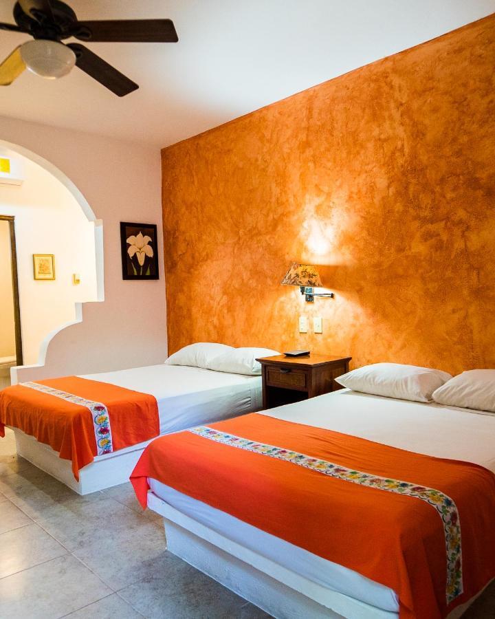 Hotel Casa De Las Flores Playa del Carmen Exterior photo