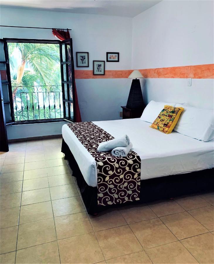 Hotel Casa De Las Flores Playa del Carmen Exterior photo